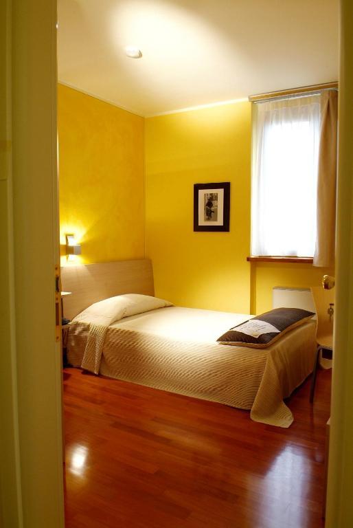 Hotel Fontana Santa Grumello del Monte Habitación foto